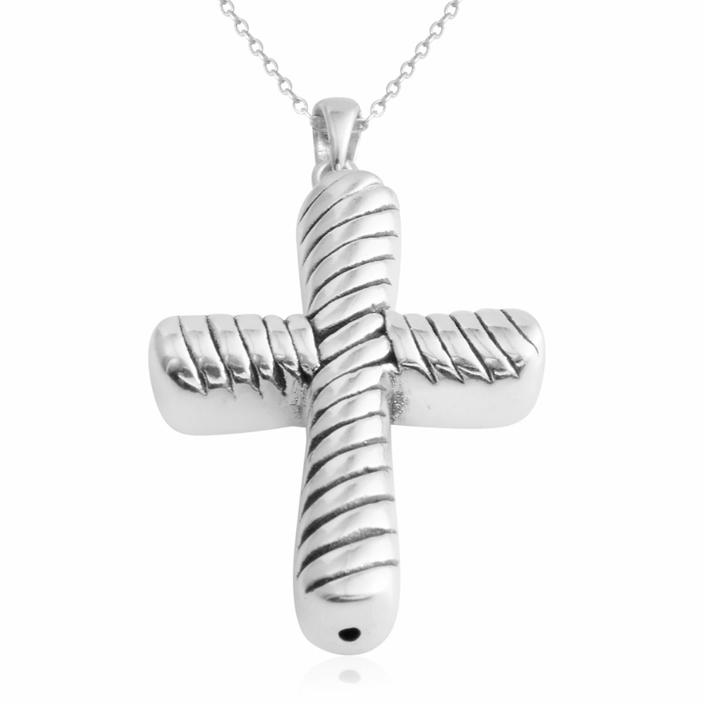 STERLING SILVER CROSS PENDANT W/18" CHAIN
